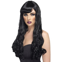 Long curly black wig with fringe, high volume and synthetic fibre