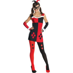 harley quinn costume for teens, dress in black and red with diamond print.