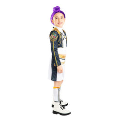 Child wearing K-Pop Demon Hunters Rumi gold deluxe costume
