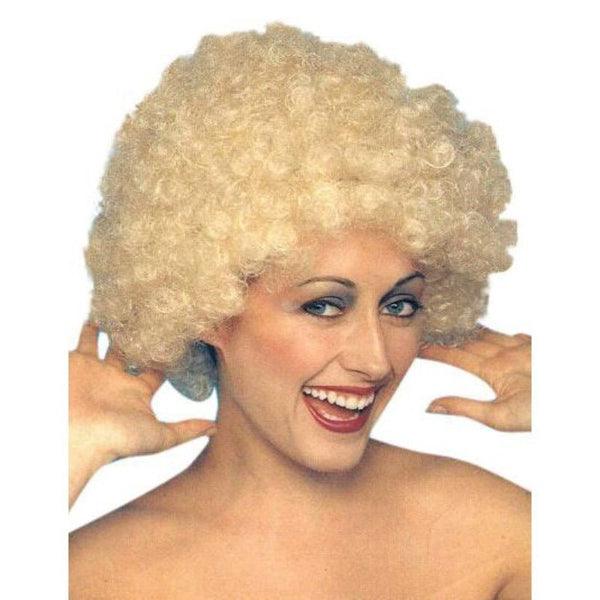 Short curly blonde frizz wig with soft bouncy curls
