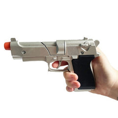 Silver die cast cap gun measuring 17cm for costume and western themes