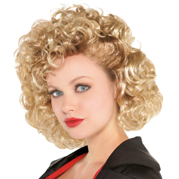 Greaser sandy wig in sandy blonde colour, loose curls.